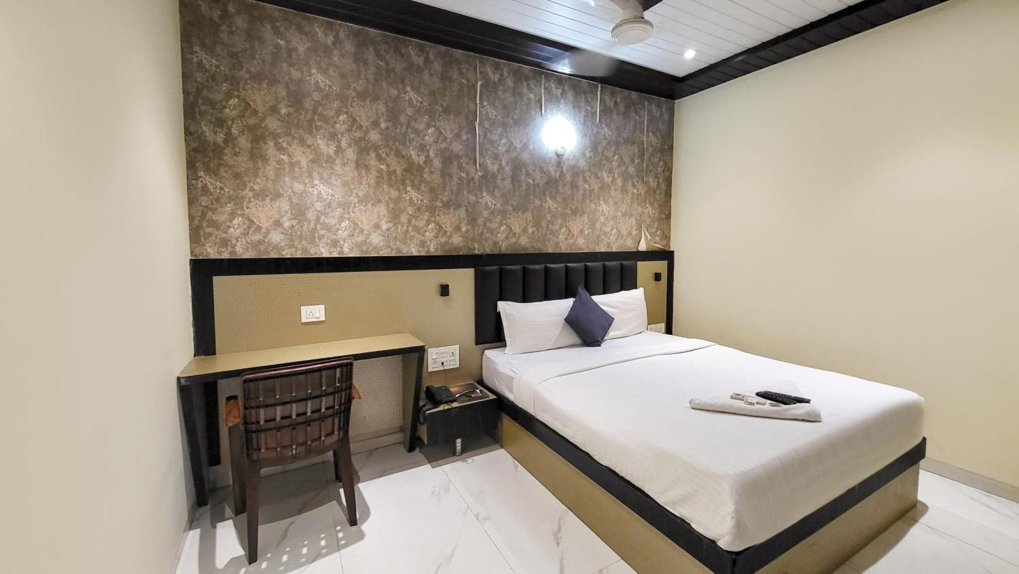 Fabhotel Prime Land - Nr Bkc Mumbai  Buitenkant foto